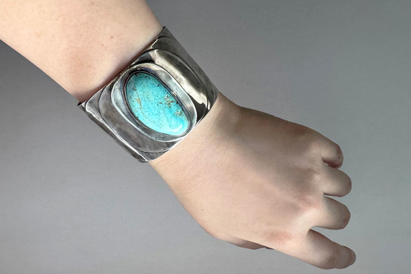 LAELIUS Antiques – Vintage Wide Turquoise and Sterling