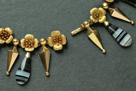 C.1860s. French 18k Gold and Banded Agate Suite
