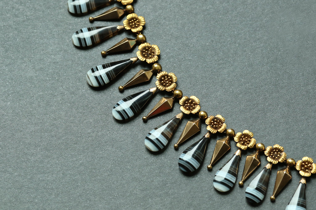 C.1860s. French 18k Gold and Banded Agate Suite