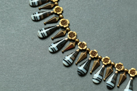 C.1860s. French 18k Gold and Banded Agate Suite