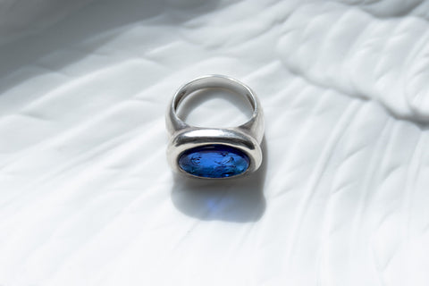 A late 18th century blue Tassie intaglio ring