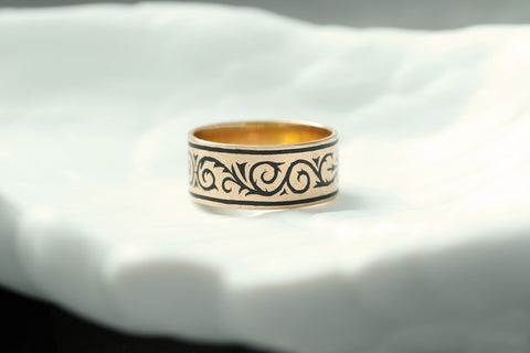 Mid-Victorian Enamel and Gold Band 