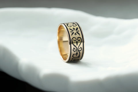 Mid-Victorian Enamel and Gold Band 