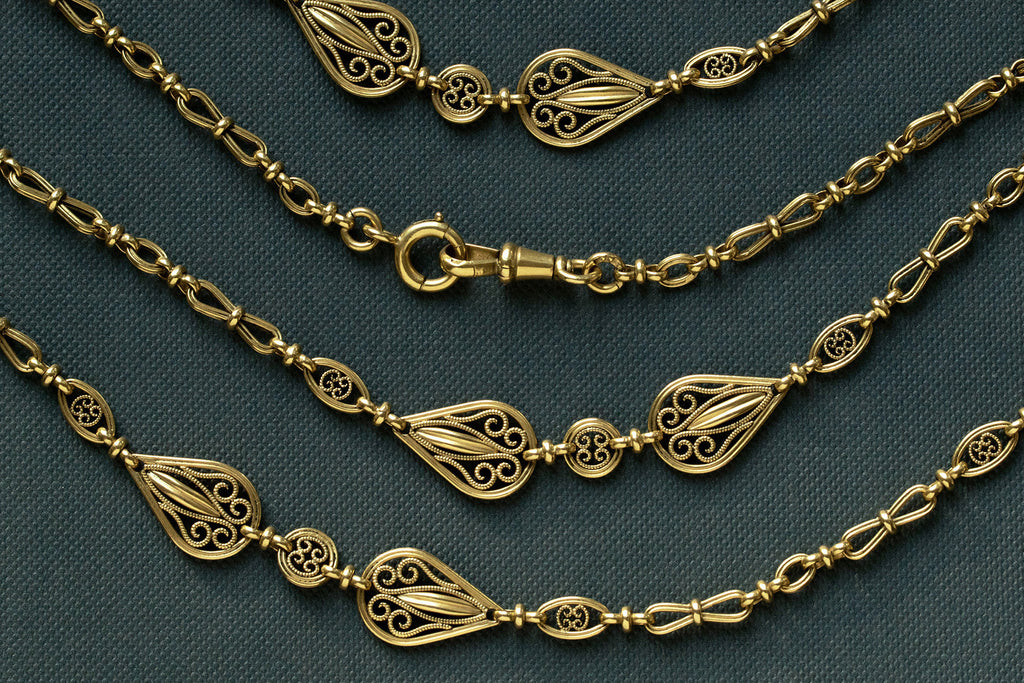 Late 19th Century French 18k Gold Sautoir Chain Necklace