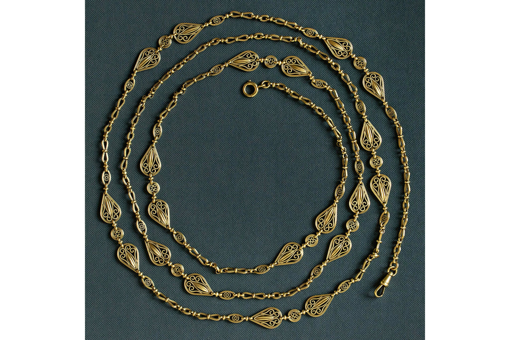 Late 19th Century French 18k Gold Sautoir Chain Necklace