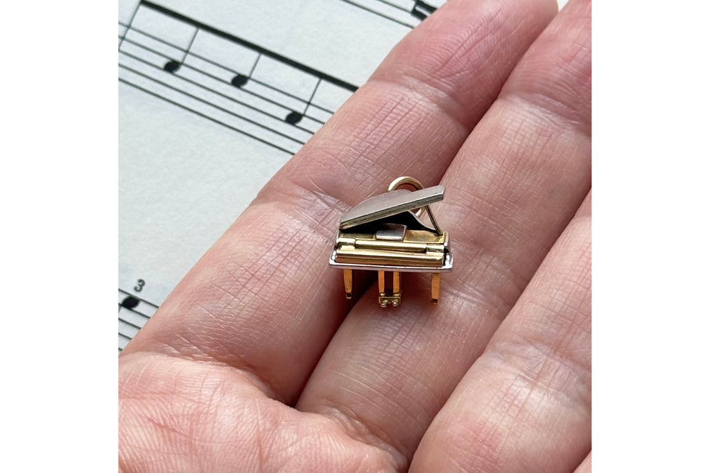 18k Gold Piano Charm Pendant