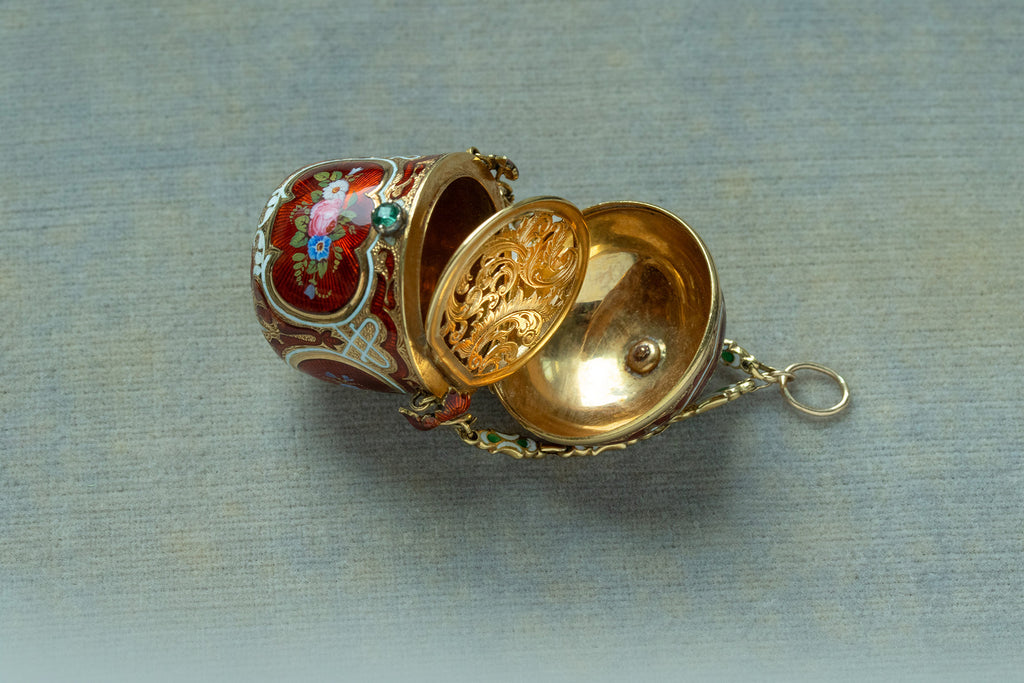 Early 19th Century Enamel and Gold Vinaigrette Pendant