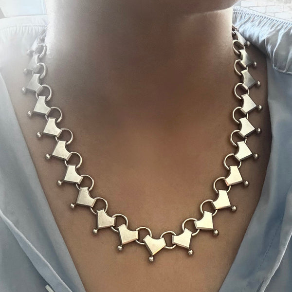 C. 1879. Victorian Sterling Silver Collar Necklace
