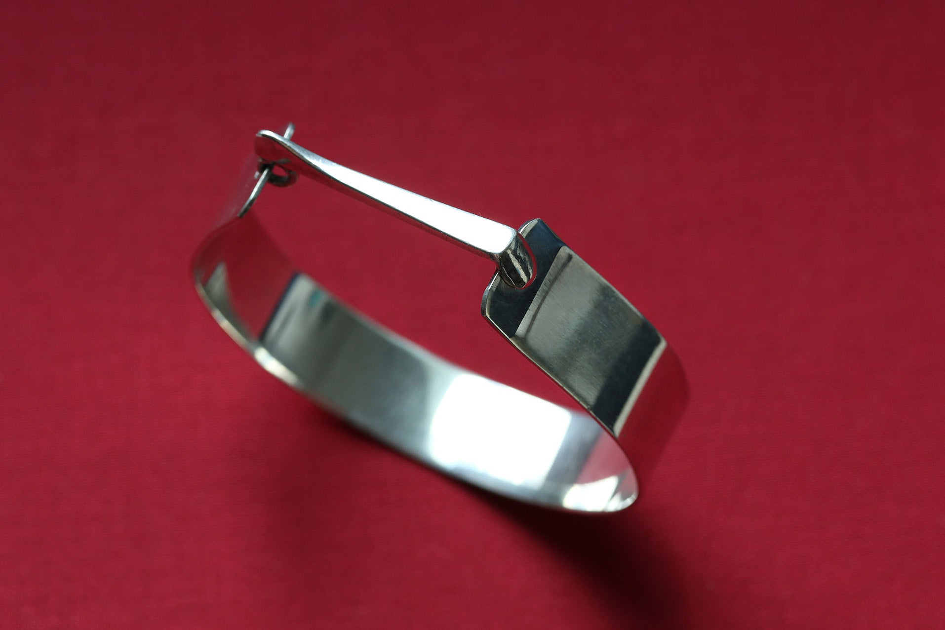 LAELIUS Antiques – Vintage French Stirrup Silver Bracelet