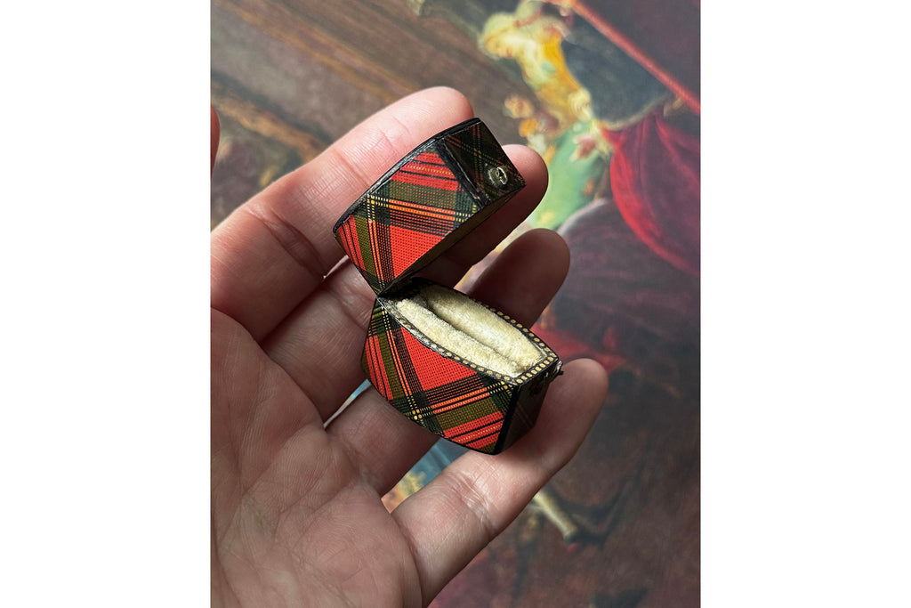 Victorian 'Stuart' Tartan Ware Ring Box