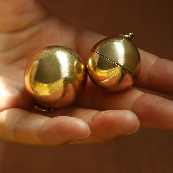 Early 20th Century Large Gold Orb Locket