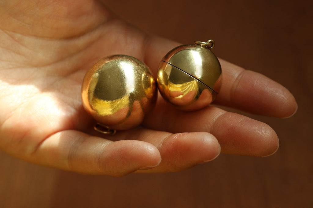 Early 20th Century Large Gold Orb Locket