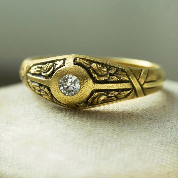 1920s French Diamond Ring with Deep Engravings