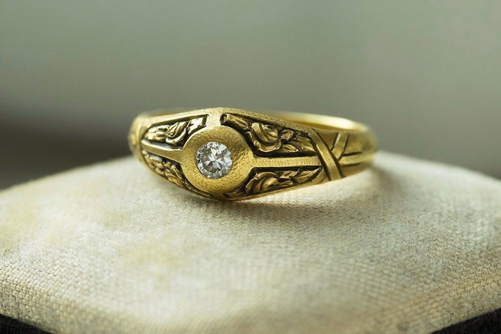 1920s French Diamond Ring with Deep Engravings
