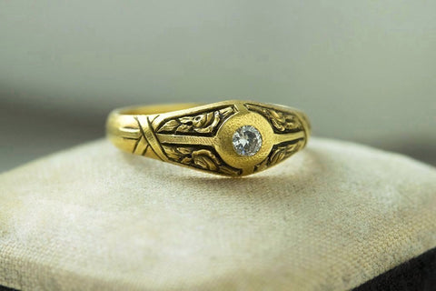 1920s French Diamond Ring with Deep Engravings