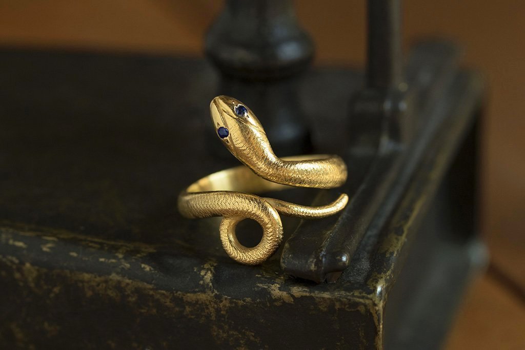 Early 20th Century Snake Ring with Sapphire Eyes