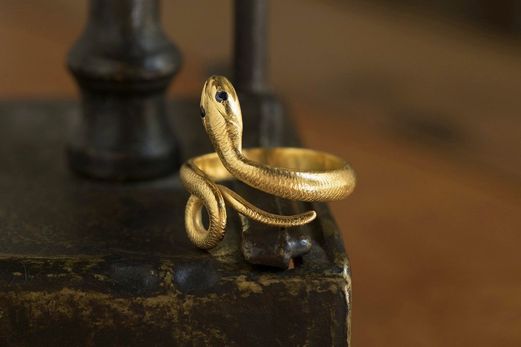 Early 20th Century Snake Ring with Sapphire Eyes