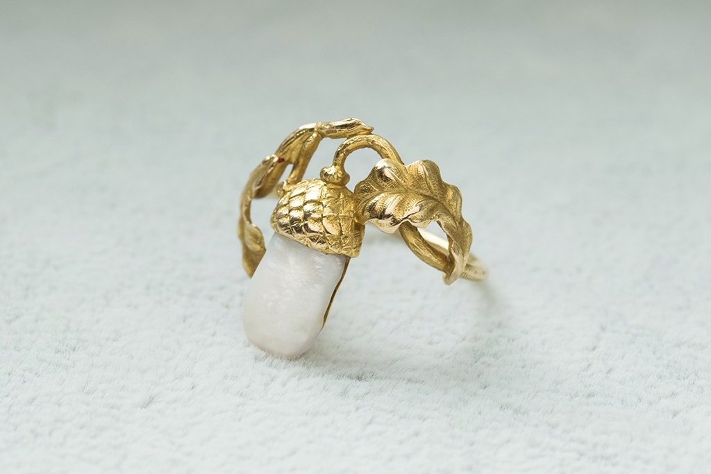 Art Nouveau Acorn Pearl Gold Ring