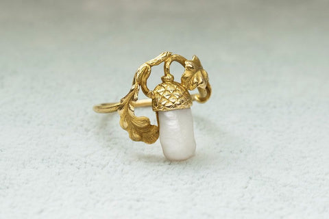 Art Nouveau Acorn Pearl Gold Ring
