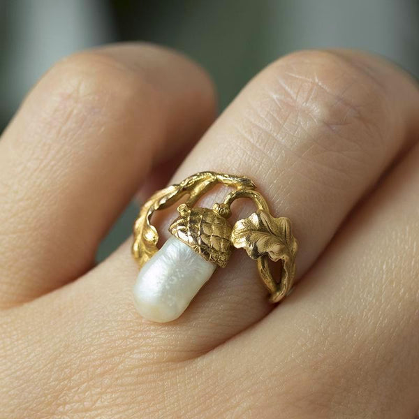 Art Nouveau Acorn Pearl Gold Ring