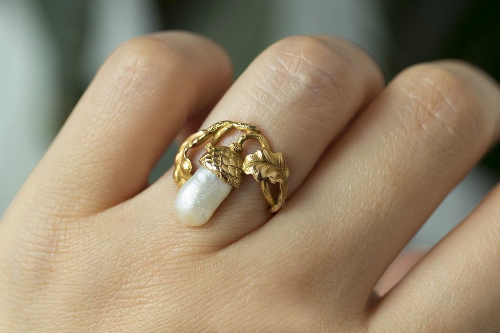 Art Nouveau Acorn Pearl Gold Ring