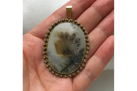 Large Victorian Agate Gold Pendant
