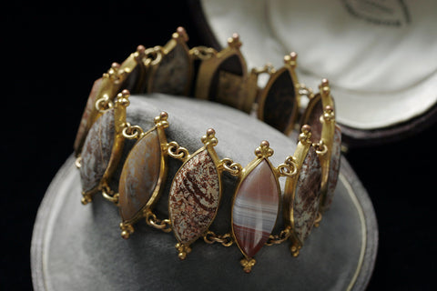 Early Victorian Agate and Pinchbeck Bracelet