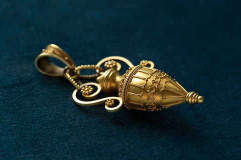 Mid-Victorian Gold Amphora Pendant