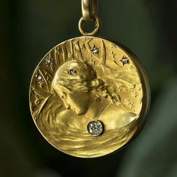 Art Nouveau Locket with Diamond
