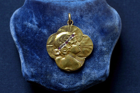 Art Nouveau Pendant with Ruby and Diamond