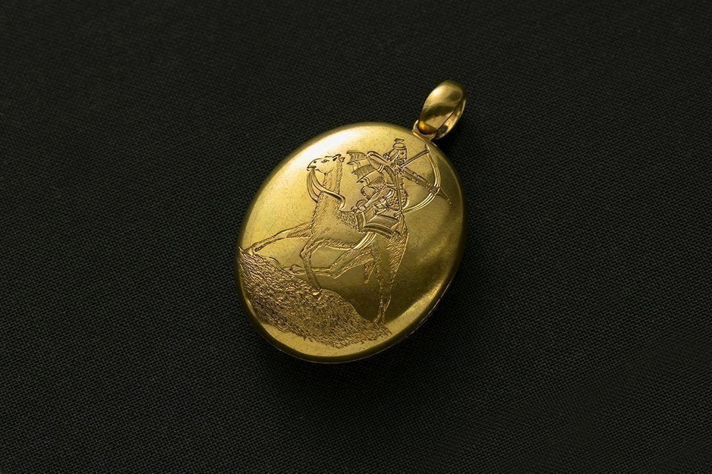 Victorian Assyrian Motif Gold Locket