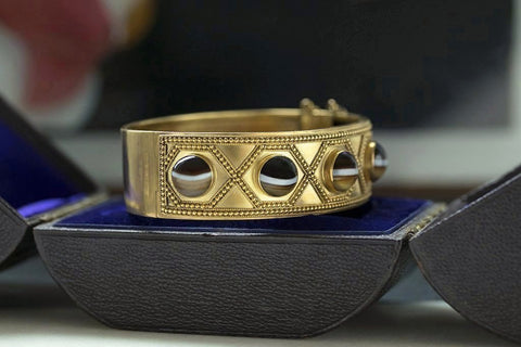 Victorian Banded Agate Gold Bangle