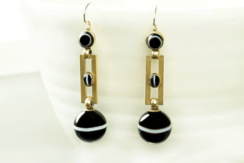 Victorian Banded Agate Gold Earrings