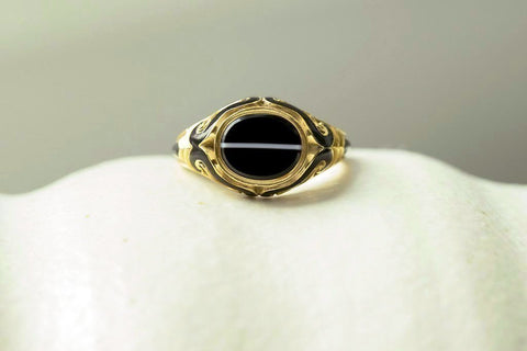 Victorian Banded Agate Black Enamel Mourning Ring