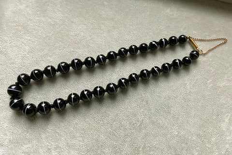 Victorian Banded Agate Bead Necklace
