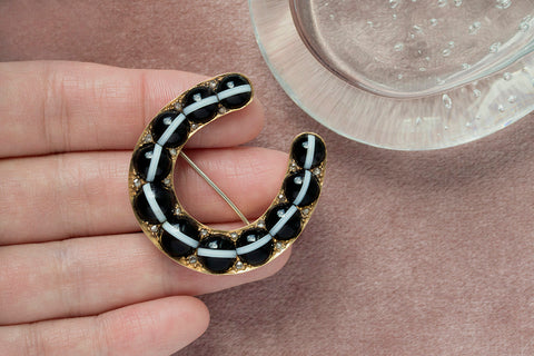 Victorian Banded Agate Diamond Horseshoe Brooch
