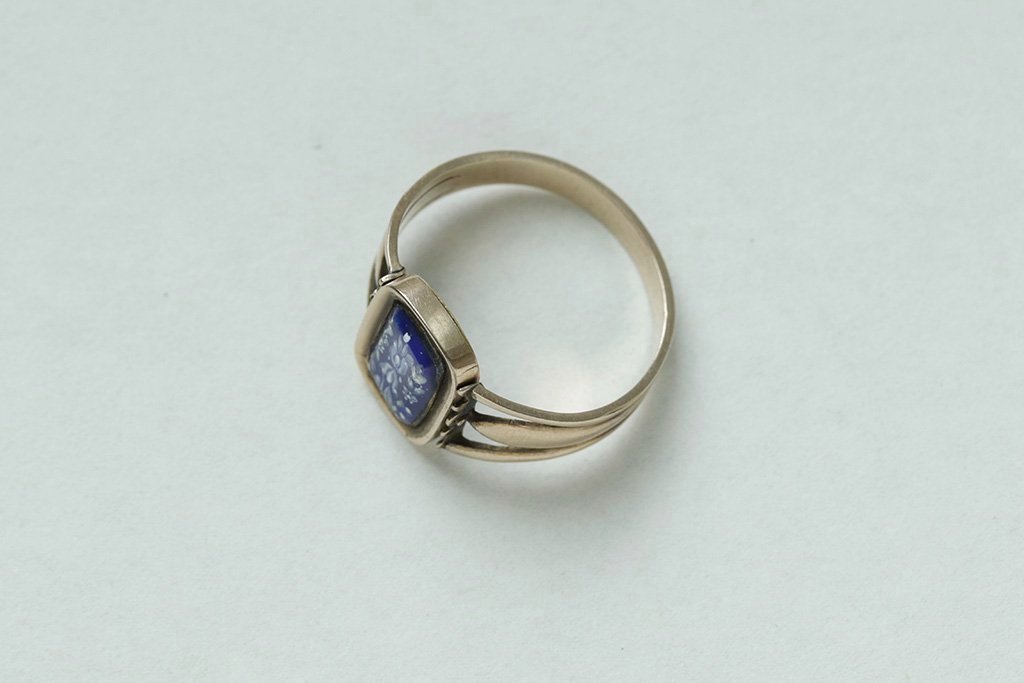 Georgian Blue Enamel Swivel Ring