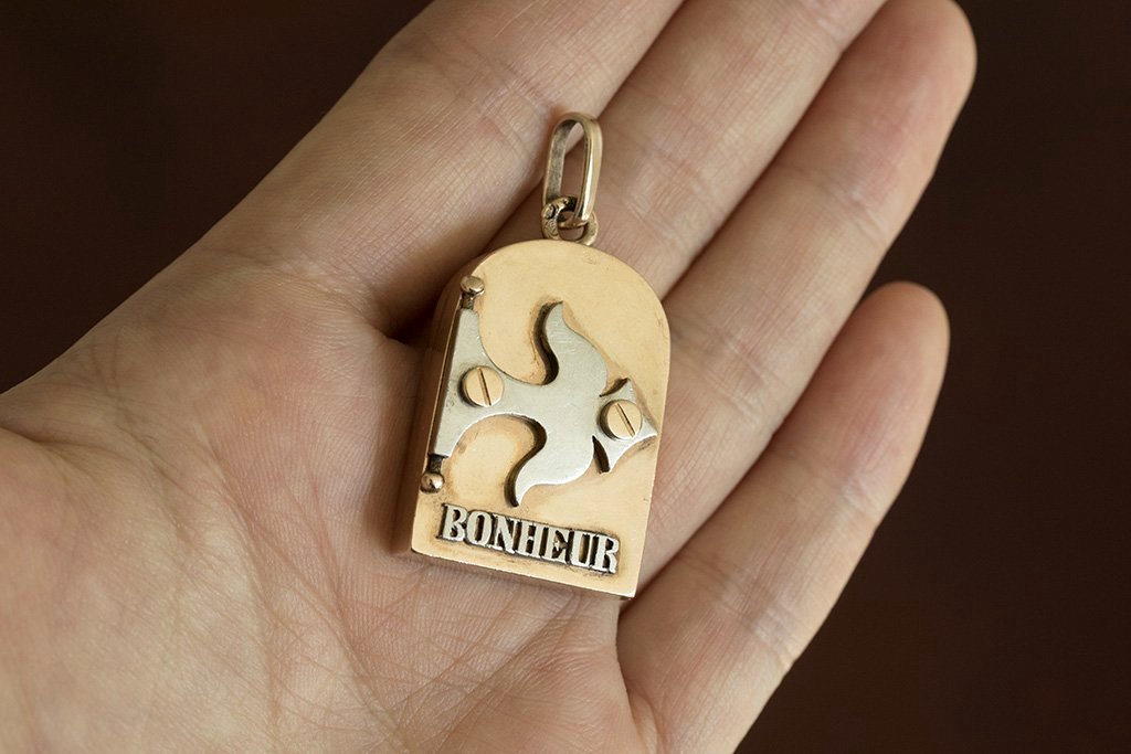 Antique Russian BONHEUR Locket