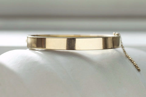 Victorian Bullseye Banded Agate Gold Bangle