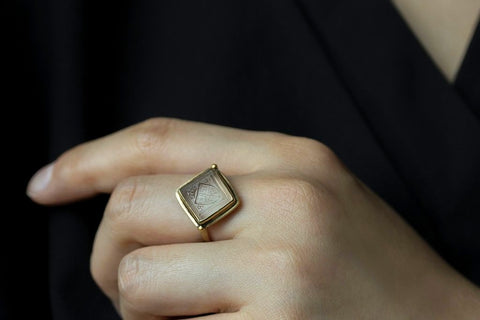 Antique Armorial Clear Tassie Intaglio Ring