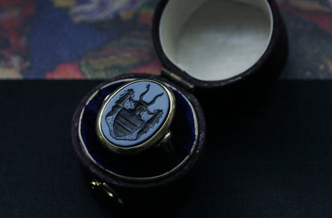 Intaglio Seal Agate Crest Ring