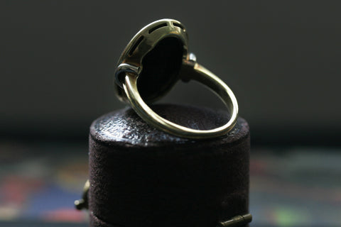 Intaglio Seal Agate Crest Ring