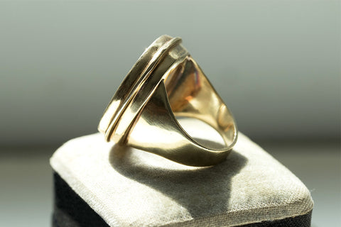 Antique Harvest Figure Tassie Ring