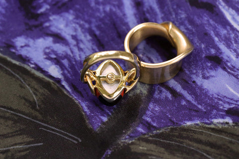 Inlaid Multi Stone Gold Ring