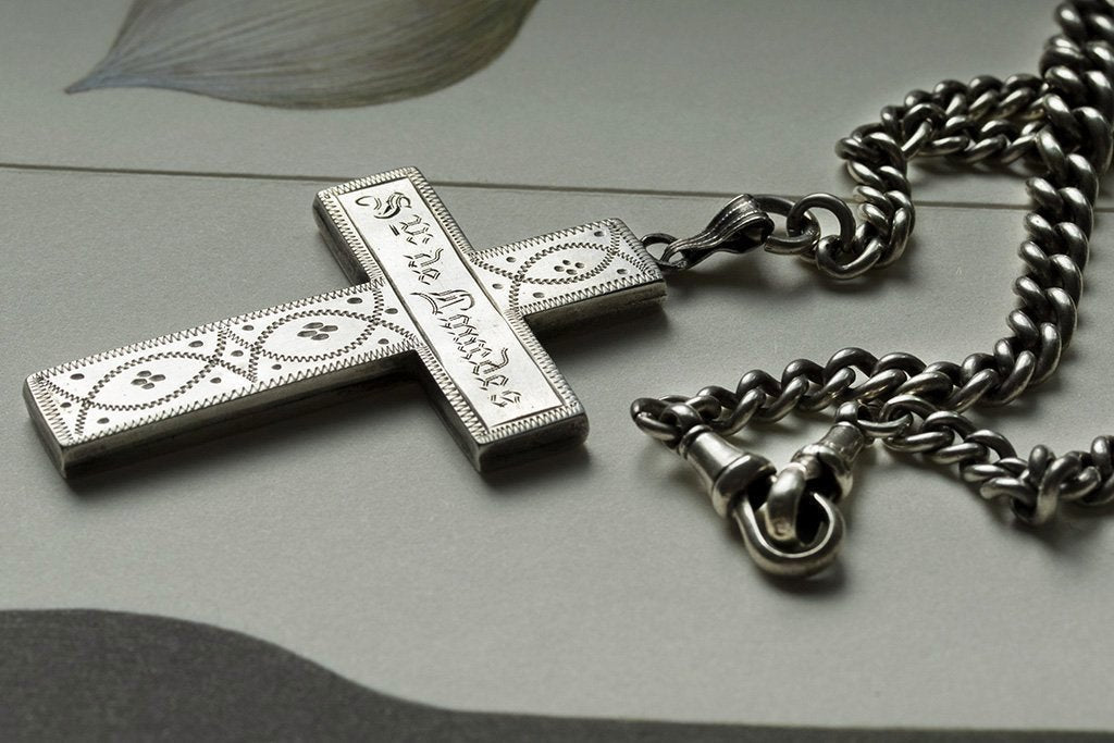 Sv. de Lourdes Silver Cross and Chain