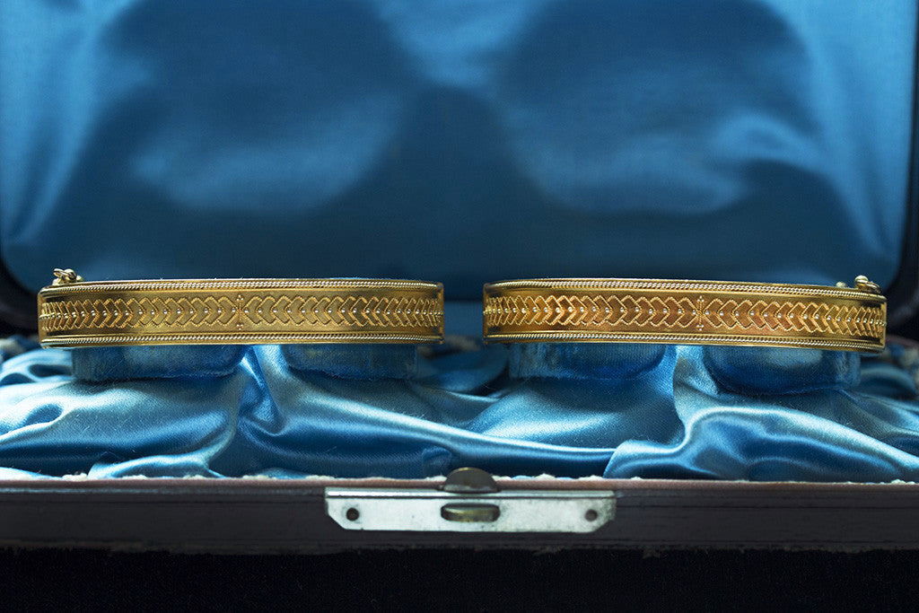 LAELIUS Antiques Pair of Victorian Matched Set of Gold Bangles