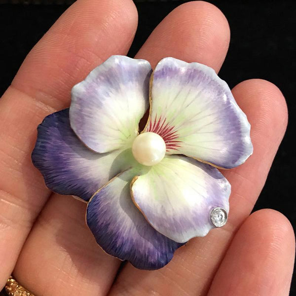 C.1900 Pansy Brooch/Pendant with Diamond Dewdrop
