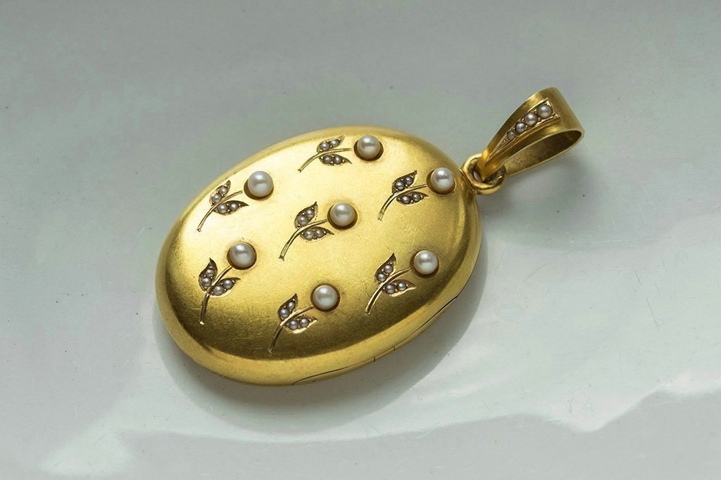 Vintage 1960s Silver Heart Locket Necklace – Mayveda Jewelry