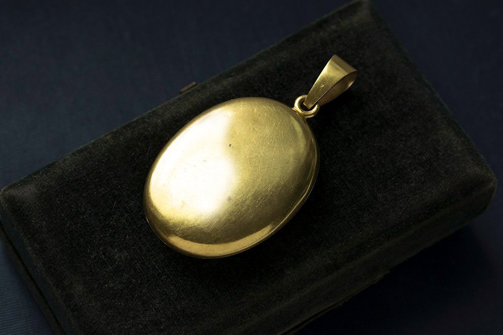 Antique French Pearl Flower Locket