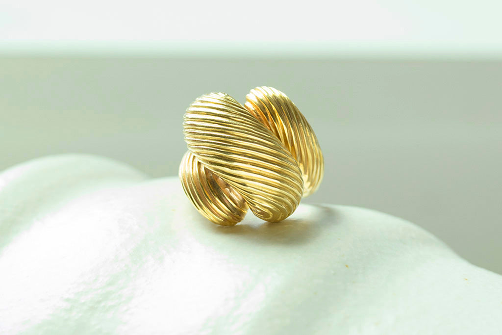 Chunky Retro Bypass 18k Gold Ring
